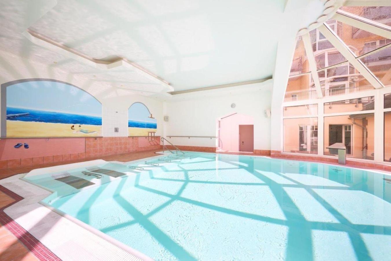 Strandhotel Luise Von Preussen Zinnowitz Buitenkant foto